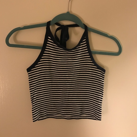 Silent Theory Cropped Halter Tank - Picture 4 of 4